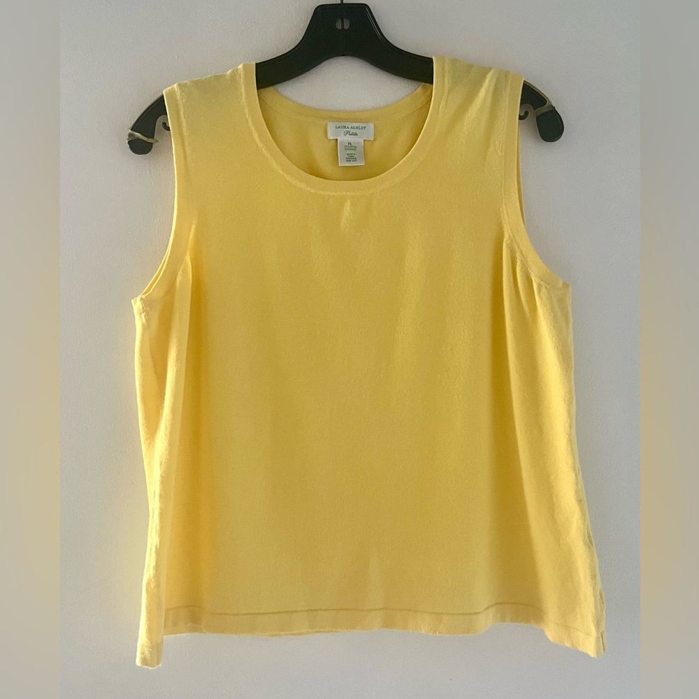 Laura Ashley yellow top PL